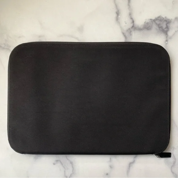 Gucci Portfolio CaseGucci Laptop Sleeve